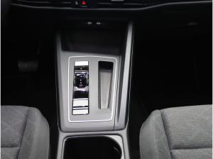 Volkswagen Golf VIII Life 2.0 TDI DSG / Navi, App, LED, RFK