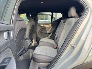 Volvo XC40 B3 DKG PLUS-BLACK EDITION - Inkl. Anhängerkupplung! - Sofort lieferbar