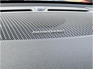 Volvo XC40 B3 DKG PLUS-BLACK EDITION - Inkl. Anhängerkupplung! - Sofort lieferbar