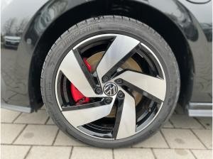 Volkswagen Golf VIII GTE 1.5TSI eHybrid DSG IQ.LIGHT,PANO,HuD,18ALU,KAMERA
