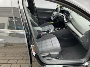 Volkswagen Golf VIII GTE 1.5TSI eHybrid DSG IQ.LIGHT,PANO,HuD,18ALU,KAMERA