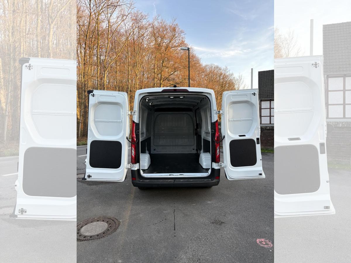 MAXUS Deliver 9
