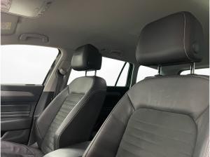 Volkswagen Passat Variant 2.0 TDI Elegance AHK Matrix Navi RFK ACC