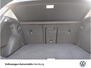 Volkswagen Golf VIII 2.0TDI DSG AHK Kamera Navi Sitzheizung