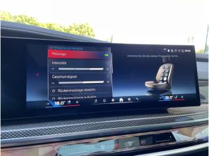 BMW i7 M70 xDrive M Sport || TheatreScreen Massage (G70)