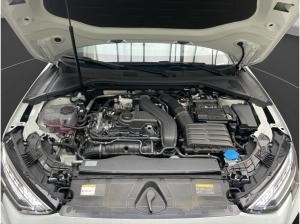 Audi A3 Sportback 30TFSI S tronic S line AHK HUD 3ZAC SONOS