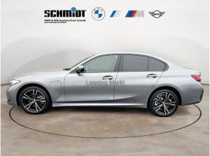 BMW 330 330e M Sportpaket + GARANTIE-bis-01.2030