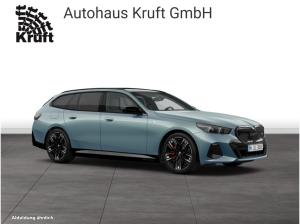 BMW i5 M60 xDrive Touring M SPORT PRO+B&W SOUND+PANO+AHK+ACC