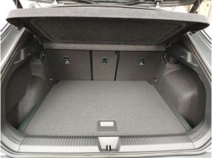 Volkswagen T-Roc R-Line 1.5 l eTSI OPF 7-Gang-Doppelkupplungsgetriebe DSG