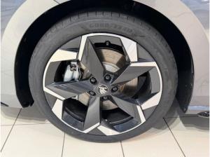 Skoda Superb Combi Sportline 2,0 TDI 7-Gang-DSG 4x4 - Sofort Verfügbar