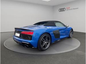 Audi R8 Spyder V10 perf. qu. Laser B&O Kamera Keramik