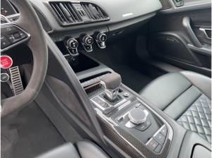 Audi R8 Spyder V10 perf. qu. Laser B&O Kamera Keramik