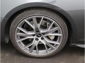 Audi A4 Avant S-Line competition 45TFSI quattro / AHK