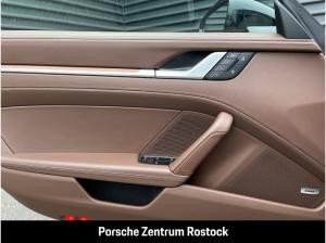 Porsche 992 Targa 4S · 480 PS · tiefschwarzmetallic