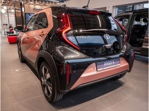 Toyota Aygo 5-Türer Teamplayer 1,5 l Hybrid *Cinnamon*