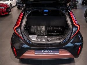 Toyota Aygo 5-Türer Teamplayer 1,5 l Hybrid *Cinnamon*