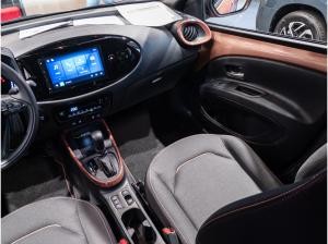 Toyota Aygo 5-Türer Teamplayer 1,5 l Hybrid *Cinnamon*