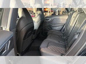 Audi Q8 S line TFSI e quattro Allradlenkung// Anschlussgarantie 1Jahr// **Sonderaktion**