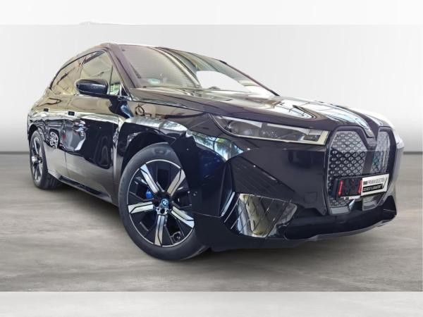 BMW ix xDrive 50