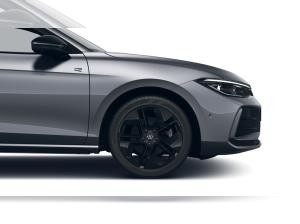 Volkswagen Passat 2.0 l TDI DSG R-Line SOFORT VERFÜGBAR BlackStyle AHK Winterräder