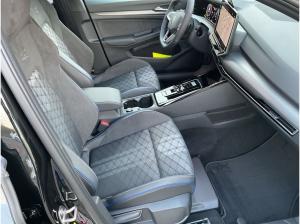 Volkswagen Golf VIII R-Line 1.5 eTSI DSG