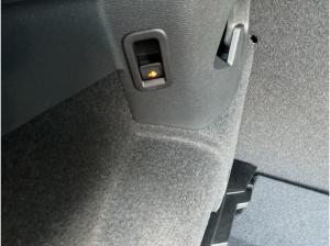 Volkswagen Golf VIII R-Line 1.5 eTSI DSG