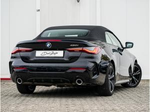 BMW 420 i Cabrio M-Sport ACC KoZg Alpinweiß/Saphirschwarz/M Brooklyn Grau