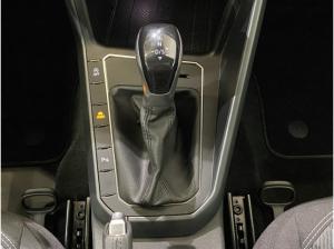 Volkswagen Polo 1.0 TSI DSG R-Line / Navi LED RFK