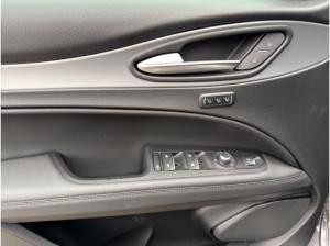 Alfa Romeo Stelvio Veloce Q4 2.0 PANORAMA+PDC+KAMERA+NAVI+CARPLAY+SHZ