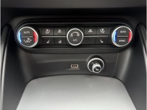 Alfa Romeo Stelvio Veloce Q4 2.0 PANORAMA+PDC+KAMERA+NAVI+CARPLAY+SHZ