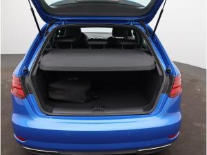 Audi A3 Sportback S-Line 40TFSIe S-tronic / Navi, LED