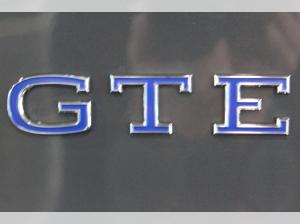 Volkswagen Golf GTE 1,5 l eHybrid 272 PS 5 Jahre Garantie AHK;WKR;DCC;PANO;LEDER