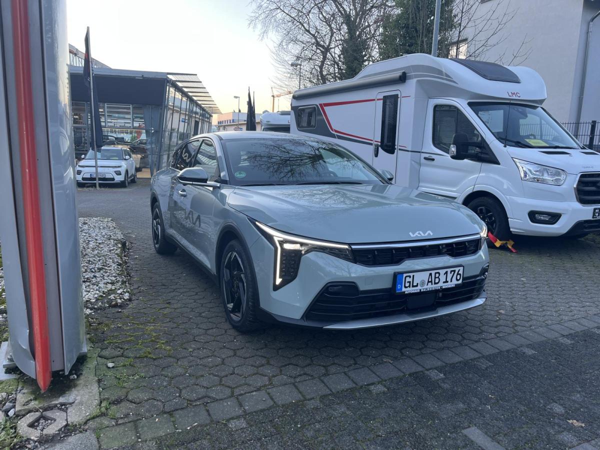 Kia K4