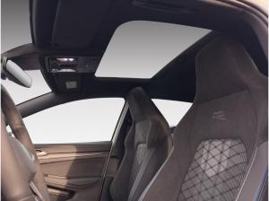 Volkswagen Golf 1.5 eTSI DSG R-Line Black-Style Pano Navi