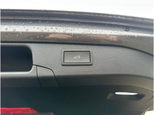 Volkswagen Passat Variant R-Line 1,5 l eHybrid DSG *ohne Sonderzahlung*