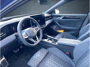 Volkswagen Passat Variant R-Line Pano HUD AHK IQ-Light