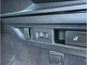 Volkswagen Passat Variant R-Line Pano HUD AHK IQ-Light