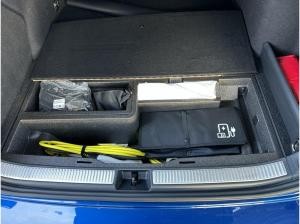 Volkswagen Passat Variant R-Line Pano HUD AHK IQ-Light