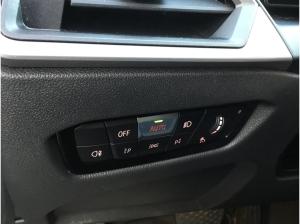 BMW 330 330e xDrive Touring LC PROF+HUD+PANO+AHK+KAMERA