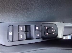 Skoda Karoq Tour 1.5 TSI DSG ACC AHK Matrix RKam EPH