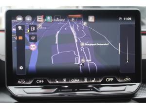 Cupra Leon Sportstourer 1.5 TSI DSG e-Hybrid VZ BLACK AHK KAMERA LED DCC EL.SITZ DCC DAB 19