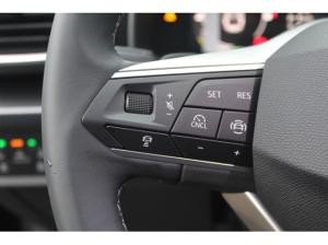 Seat Leon Sportstourer 1.5 TSI DSG Road Edition AHK NAVI LED DAB FULL LINK 17