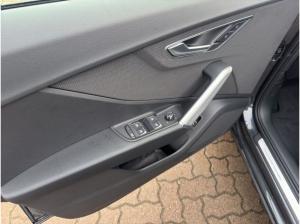 Audi Q2 35 TFSI S tronic Navi Pano Ganzjahresreifen