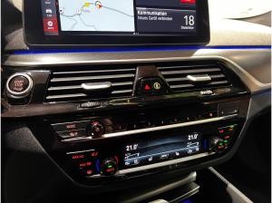 BMW 540 d  xDrive Touring  M-Sport LED+KAM+Pano+Nav