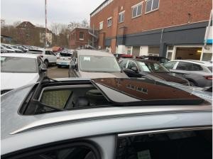 Volkswagen Passat Variant 2.0 TDI SCR Elegance DSG AHK Panoramadach