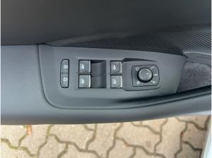 Volkswagen Passat Variant 2.0 TDI SCR Elegance DSG AHK Panoramadach