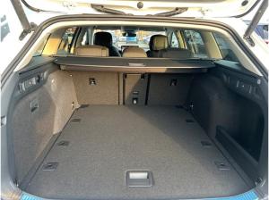 Skoda Superb Combi 2.0 TDI DSG 4x4 Selection +MATRIX+MASSAGE+ACC+RFK+SHZ+