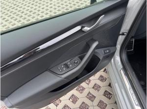 Skoda Octavia Combi 2.0 TSI DSG 4x4 Sportline +AHK+MATRIX+CANTON+ACC+SHZ+PDC+RFK+