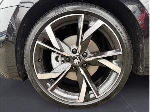 Skoda Octavia Sportline Combi 2.0 TDI | SOFORT VERFÜGBAR!