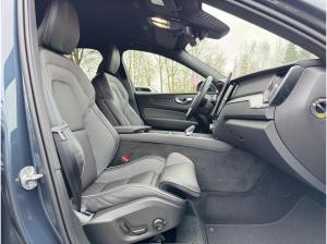 Volvo XC60 B5 AWD PLUS - BLACK EDITION - MJ26 - Sofort lieferbar!
